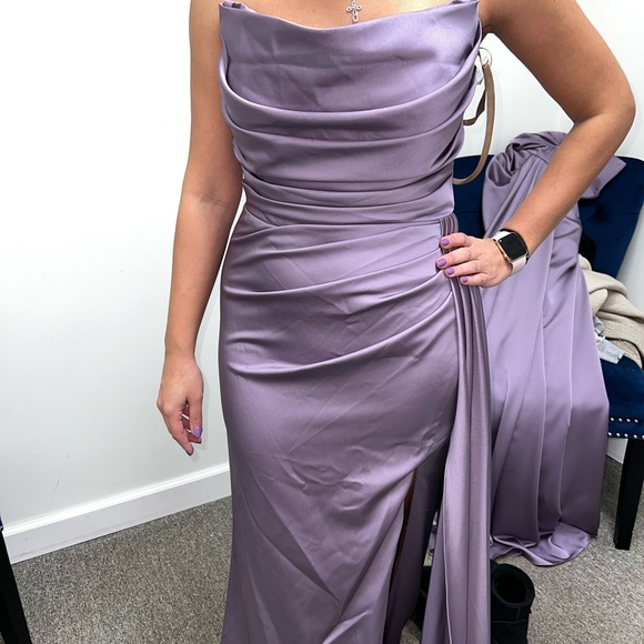 Beautiful brand new purple evening gown from local boutique - Picture 2 of 2